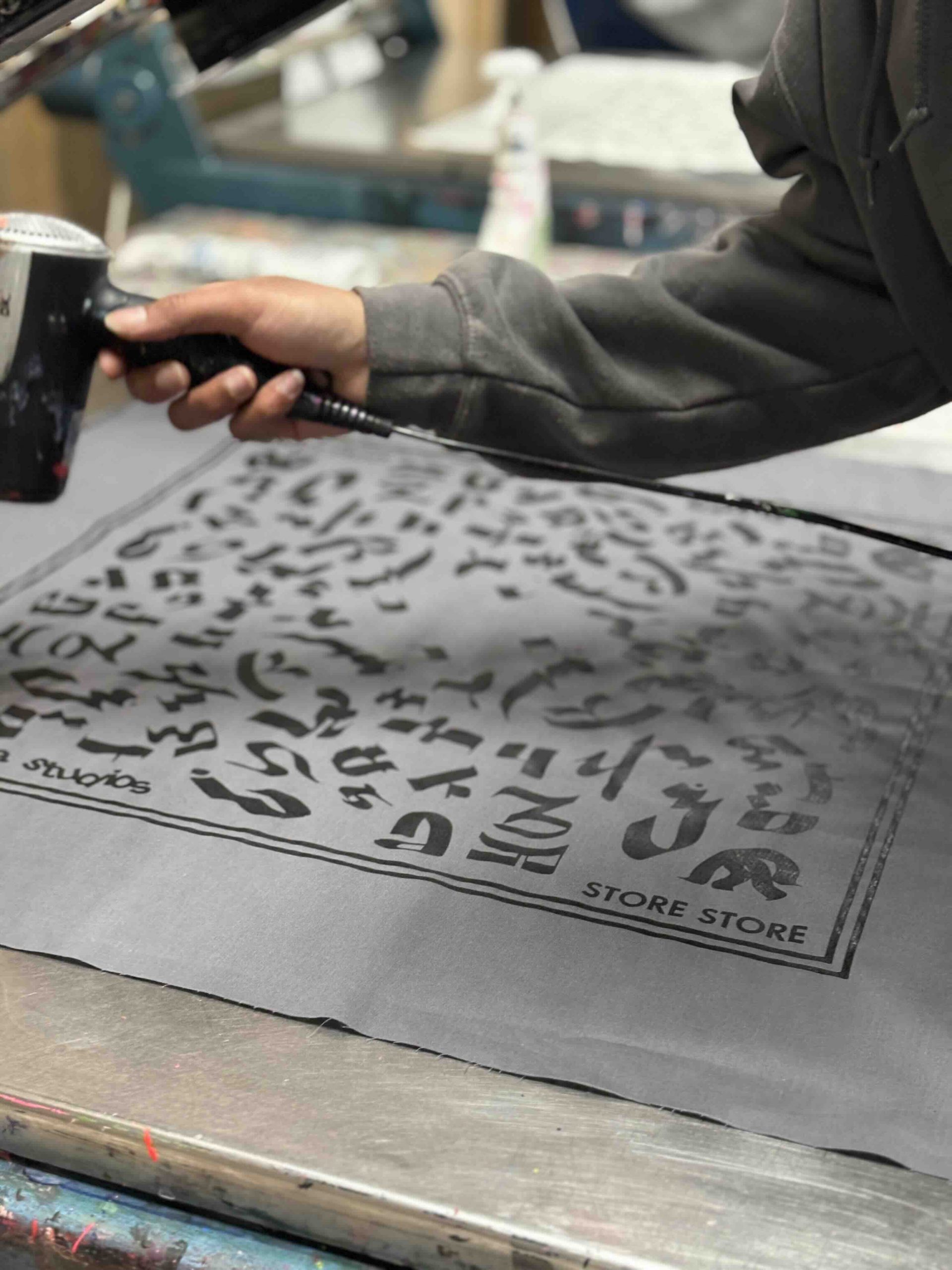 0409_DC_CalligraphyScarf_Photo_25